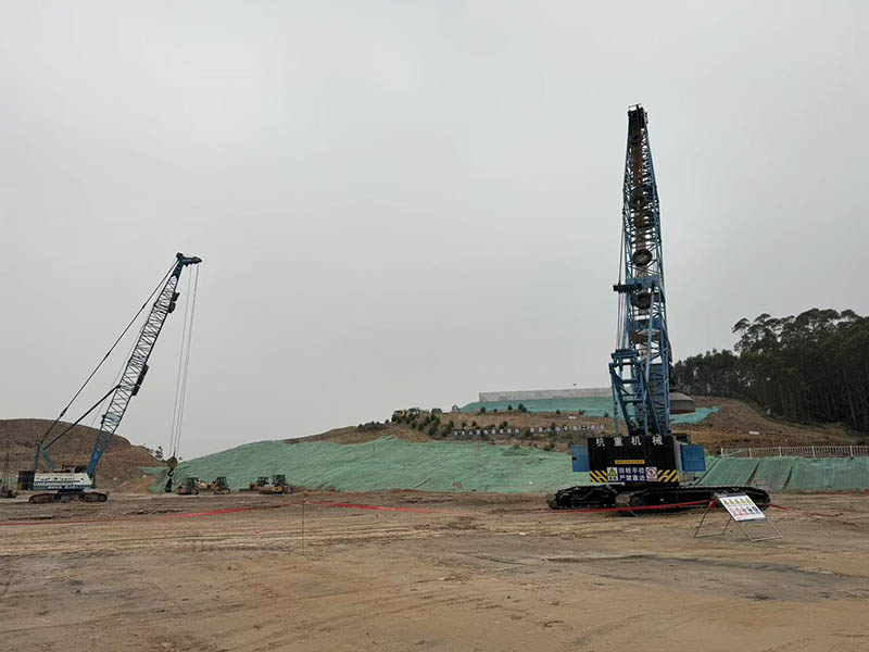 江西百年机械成功中标某大型物流园强夯地基处理工程